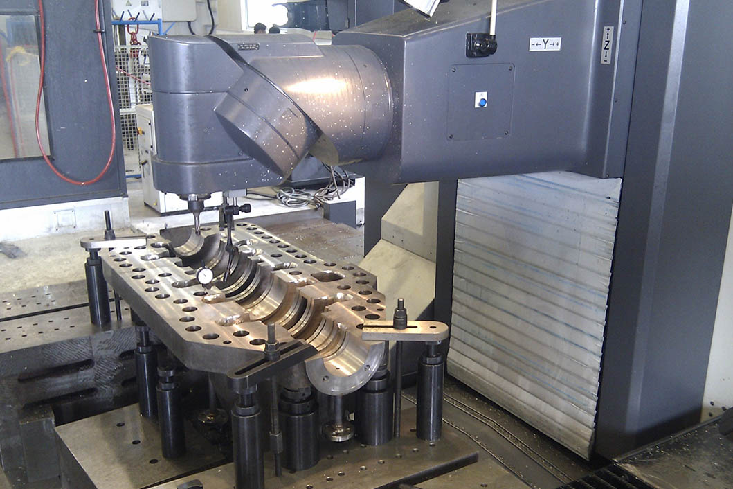 Milling machines for machining pump casings Nicolás Correa